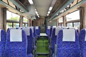中型ハイデッカー　トイレ付き