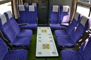 中型ハイデッカー　トイレ付き
